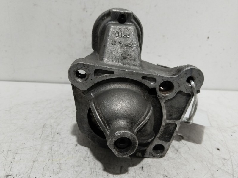 Recambio de motor arranque para renault scenic ii confort authentique referencia OEM IAM 8200331251  