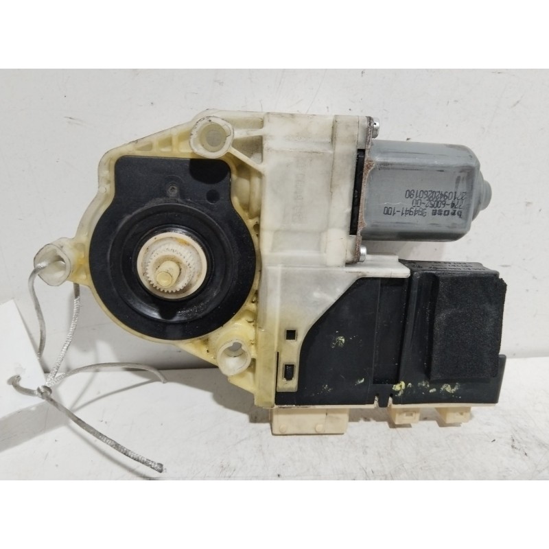 Recambio de motor elevalunas delantero izquierdo para citroën c4 berlina millenium referencia OEM IAM 9681576080  