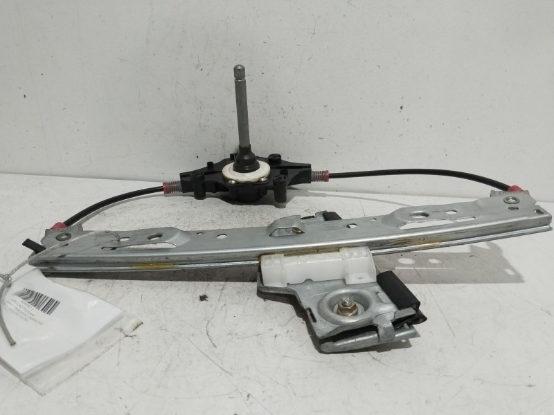 Recambio de elevalunas trasero derecho para ford fiesta (ccn) titanium referencia OEM IAM 8A61A27000AM  