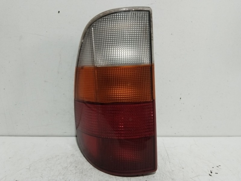 Recambio de piloto trasero derecho para volkswagen caddy ka/kb (9k9) familiar referencia OEM IAM 67723681  6K9946096