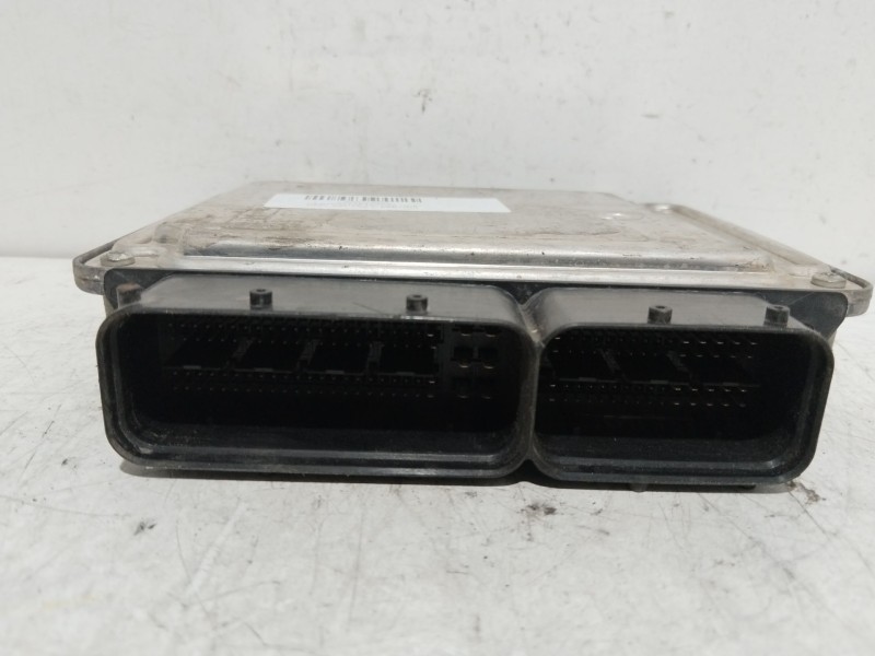 Recambio de centralita motor uce para opel vectra c berlina elegance referencia OEM IAM 0281011448  