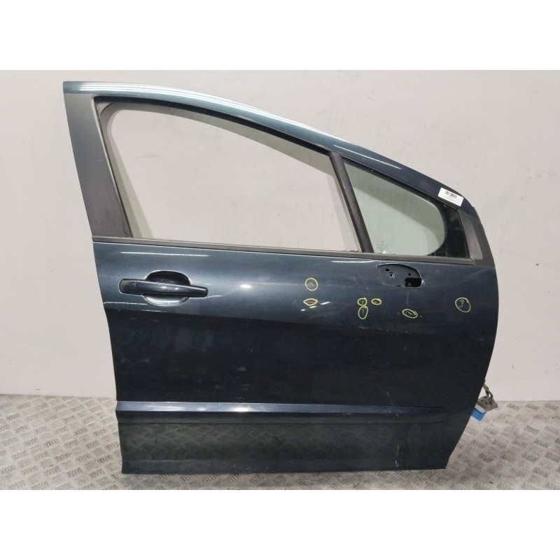 Recambio de puerta delantera derecha para peugeot 308 sw envy referencia OEM IAM 9004CC  NEGRO