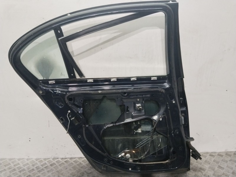 Recambio de puerta trasera izquierda para bmw serie 5 berlina (e60) 530d referencia OEM IAM 41527202341  