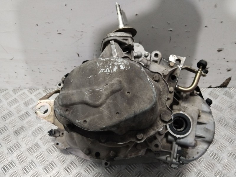 Recambio de caja cambios para peugeot 206 berlina xr referencia OEM IAM 20DL22  