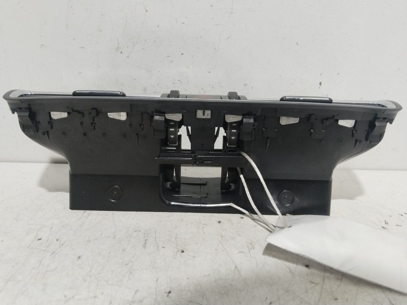 Recambio de rejilla aireadora central para seat toledo iv (kg3) 1.6 tdi referencia OEM IAM 5JA820951B  