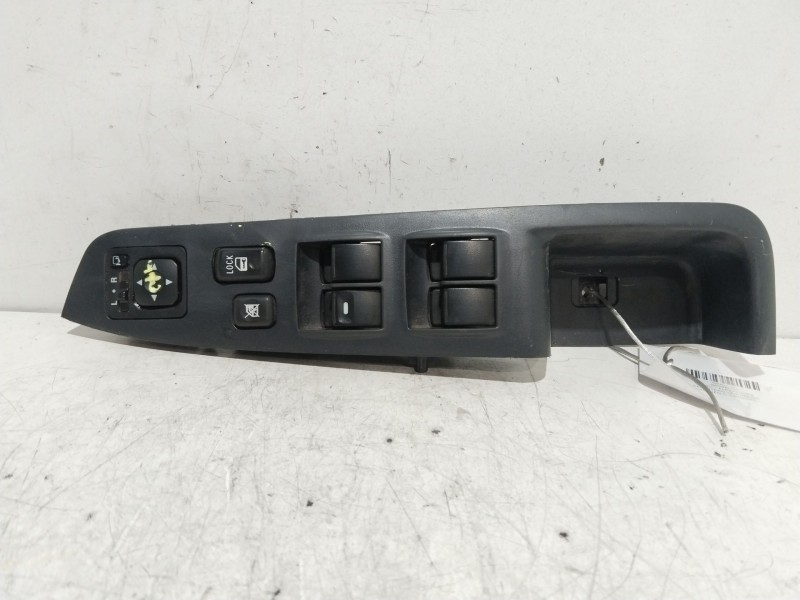 Recambio de mando elevalunas delantero izquierdo para citroën c-crosser exclusive referencia OEM IAM 8608A060  