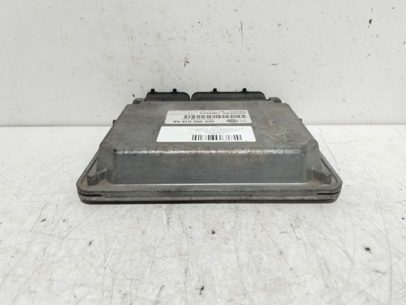 Recambio de centralita motor uce para volkswagen golf iv berlina (1j1) conceptline referencia OEM IAM 06A906019AK  5WP437104