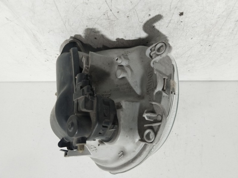 Recambio de faro izquierdo para renault twingo (co6) 1.2 (c066/67/68) referencia OEM IAM 7701046215  