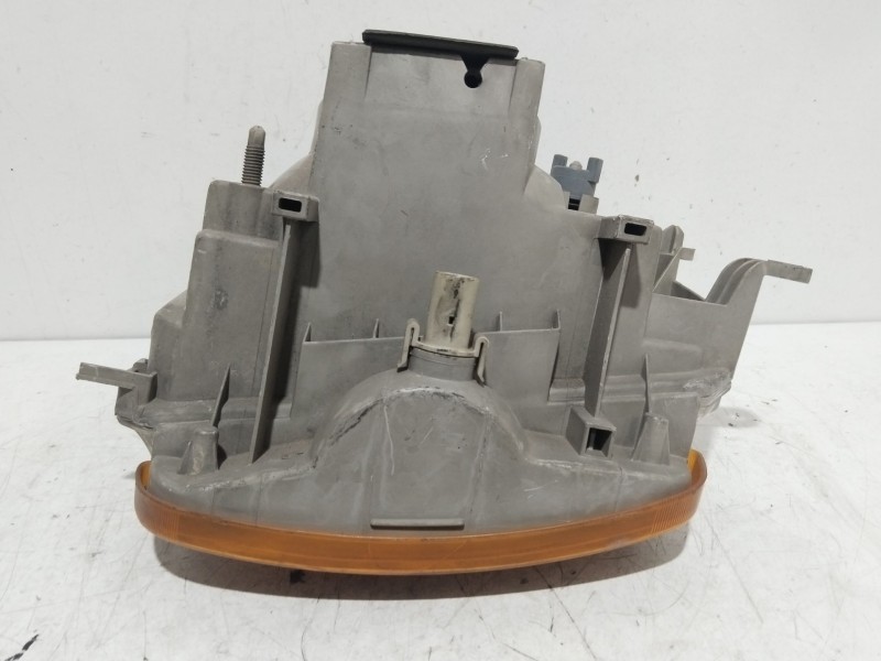 Recambio de faro derecho para renault twingo (co6) 1.2 (c066/67/68) referencia OEM IAM 7700820022  35460999