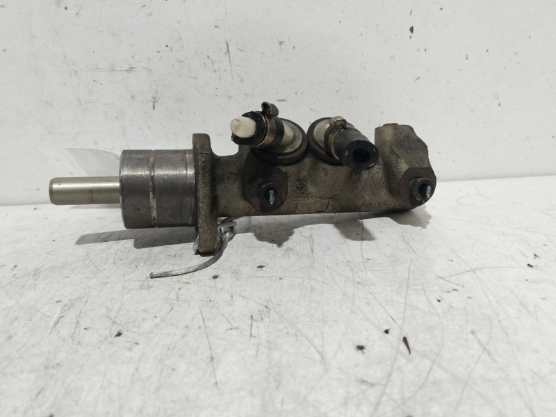 Recambio de bomba freno para alfa romeo 156 (116) 1.6 t.spark progression referencia OEM IAM AR67601   Recambio de bomba freno para alfa romeo 156 (116) 1.6 t.spark progression referencia OEM IAM AR67601