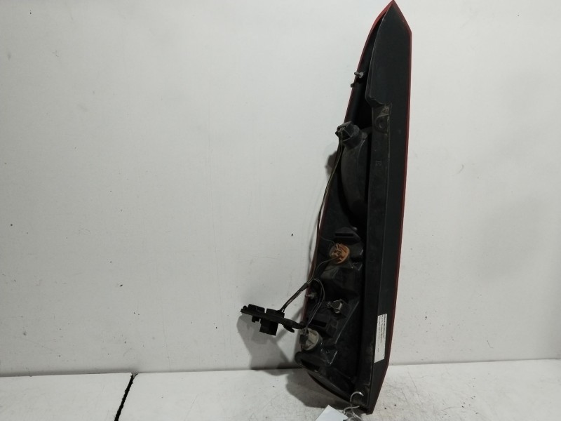 Recambio de piloto trasero derecho para ford fiesta (cbk) ambiente referencia OEM IAM 1324563  