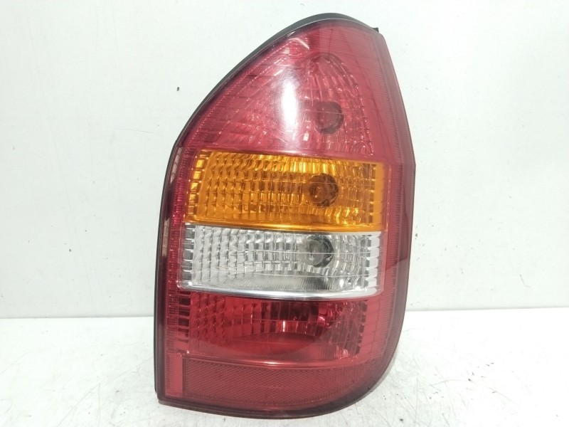 Recambio de piloto trasero derecho para opel zafira a elegance referencia OEM IAM 6223030  