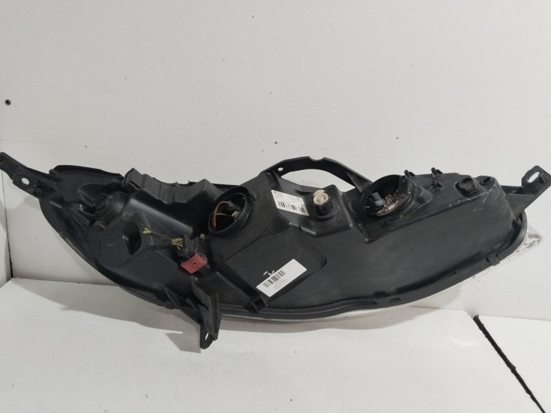 Recambio de faro izquierdo para peugeot 407 (6d_) 1.6 hdi 110 (6d9hzc, 6d9hyc) referencia OEM IAM 0301213203  