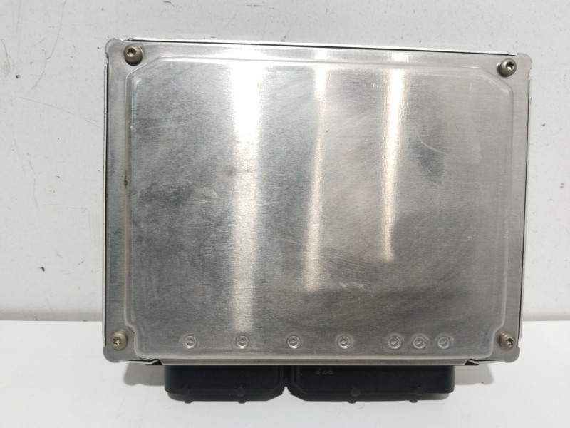 Recambio de centralita motor uce para audi a4 berlina (8e) 2.0 referencia OEM IAM 8E0907557  