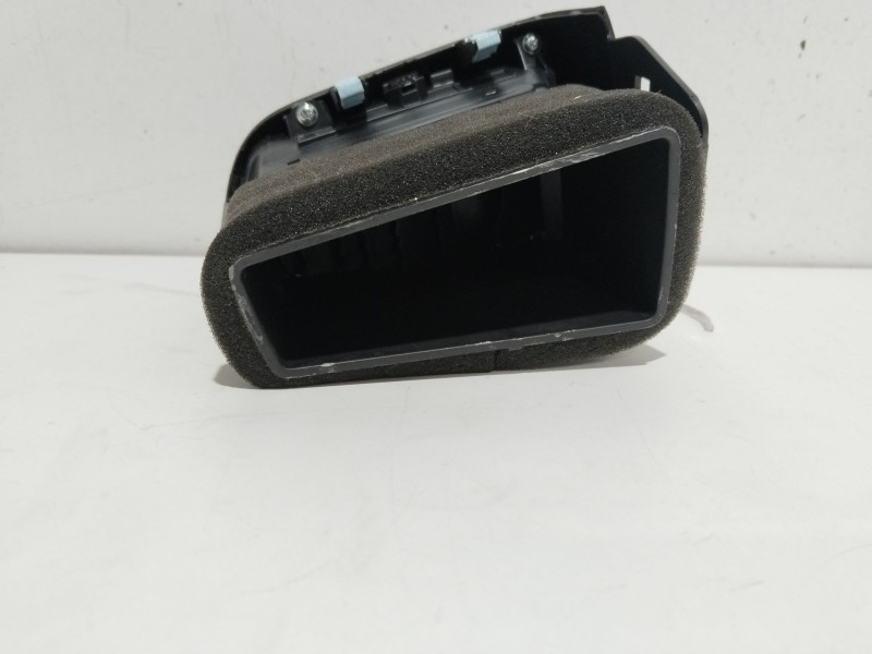 Recambio de rejilla aireadora para hyundai ioniq (ae) 1.6 gdi hybrid referencia OEM IAM 9748002000  