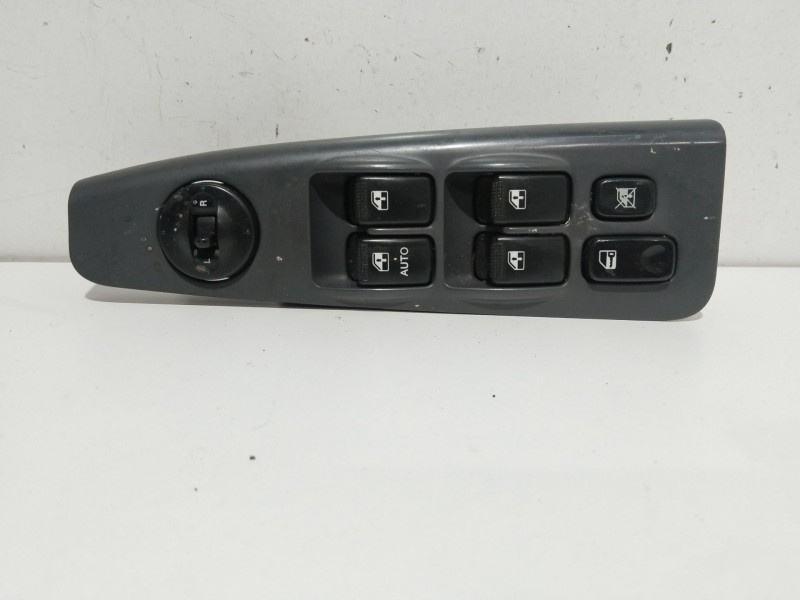 Recambio de mando elevalunas delantero izquierdo para kia cerato i sedán (ld) 1.6 referencia OEM IAM 621W05560   Recambio de mando elevalunas delantero izquierdo para kia cerato i sedán (ld) 1.6 referencia OEM IAM 621W05560