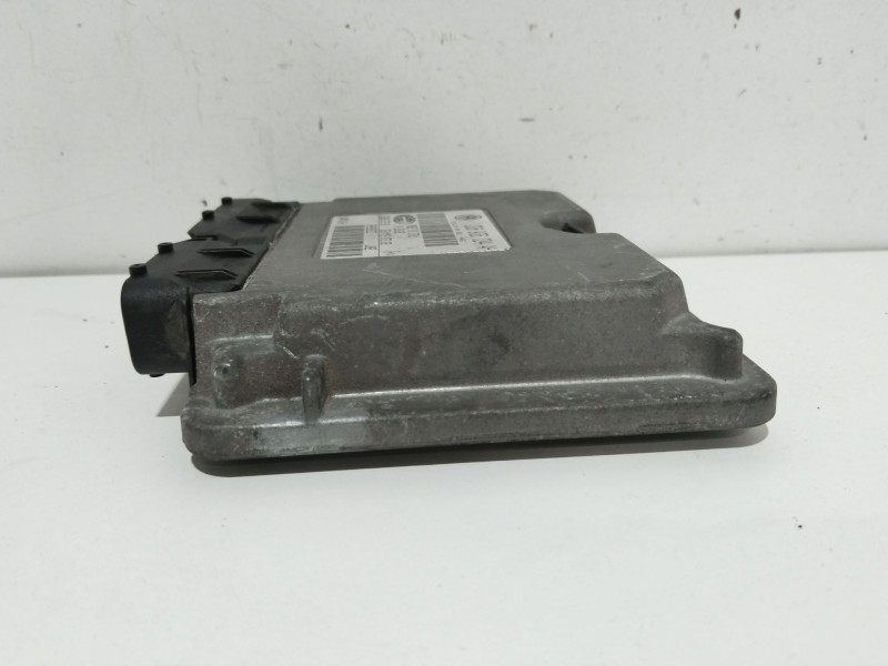 Recambio de centralita motor uce para seat ibiza iii (6l1) 2.0 referencia OEM IAM 036906034AH  