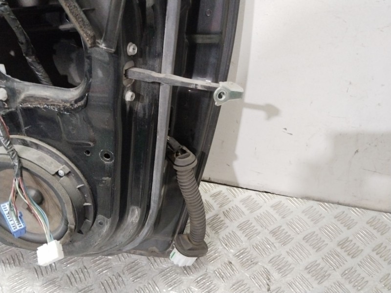 Recambio de puerta delantera izquierda para suzuki swift azg (nz) glx referencia OEM IAM 6800262J00  NEGRA