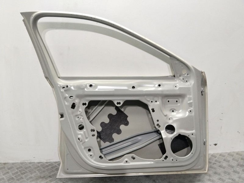 Recambio de puerta delantera izquierda para skoda octavia lim. (nx3) referencia OEM IAM  5E3831311 