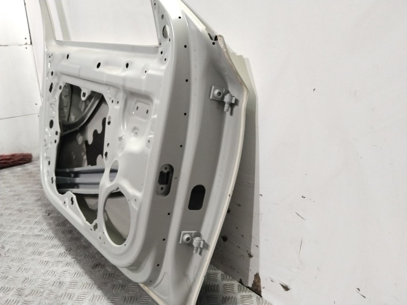 Recambio de puerta delantera izquierda para skoda octavia lim. (nx3) referencia OEM IAM  5E3831311 