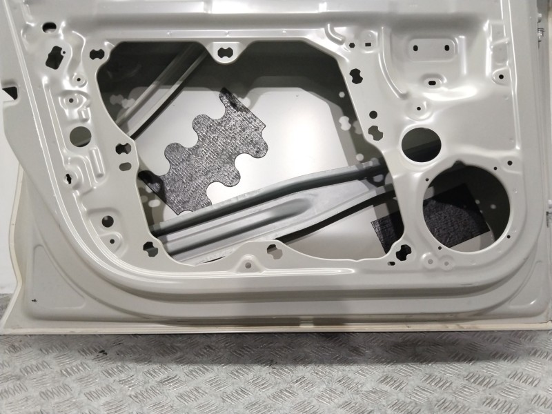 Recambio de puerta delantera izquierda para skoda octavia lim. (nx3) referencia OEM IAM  5E3831311 