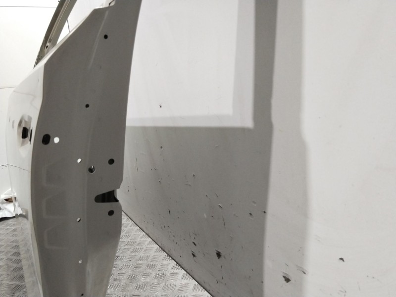 Recambio de puerta delantera izquierda para skoda octavia lim. (nx3) referencia OEM IAM  5E3831311 