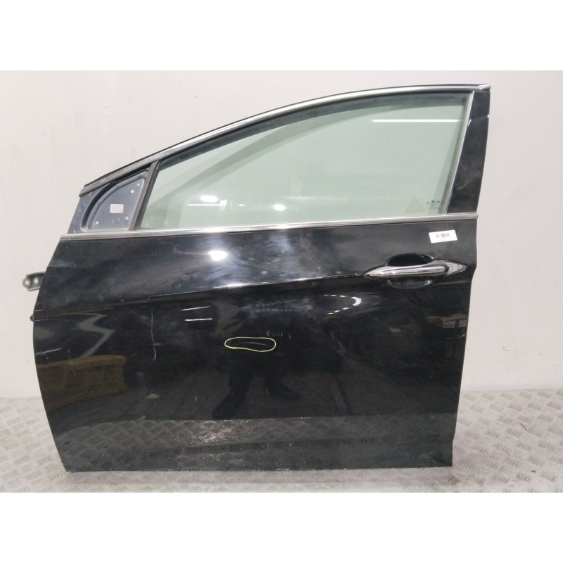 Recambio de puerta delantera izquierda para hyundai i40 cab bluedrive referencia OEM IAM 760033Z000  