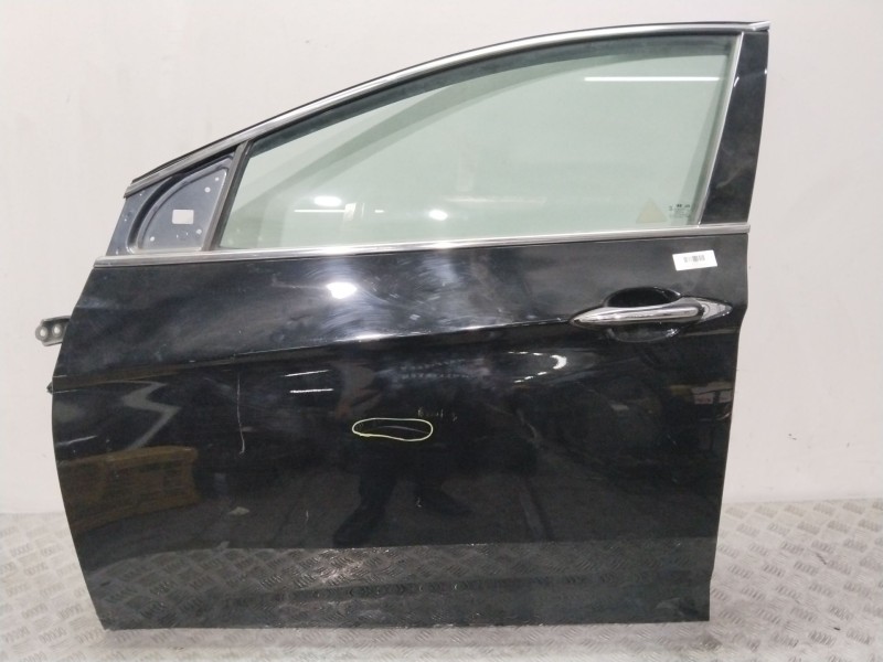 Recambio de puerta delantera izquierda para hyundai i40 cab bluedrive referencia OEM IAM 760033Z000  