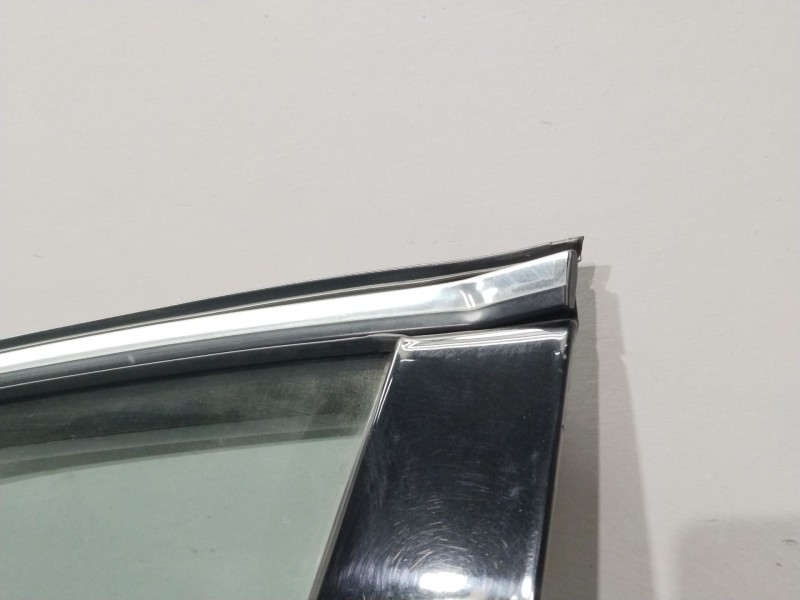 Recambio de puerta delantera izquierda para hyundai i40 cab bluedrive referencia OEM IAM 760033Z000  