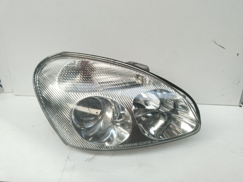 Recambio de faro derecho para daewoo nubira berlina cd referencia OEM IAM   