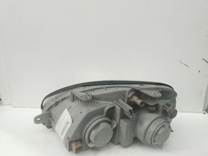Recambio de faro derecho para daewoo nubira berlina cd referencia OEM IAM   