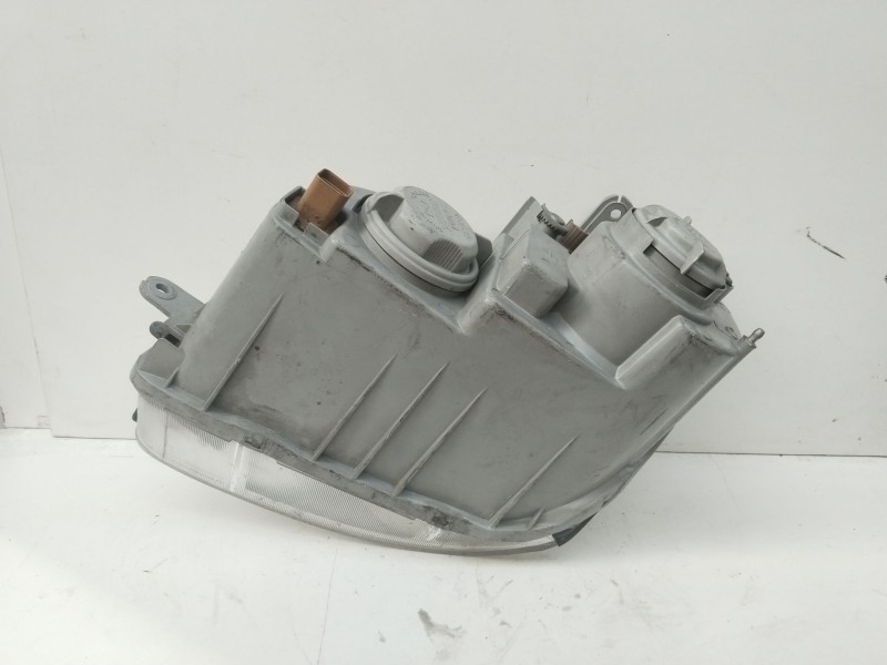 Recambio de faro derecho para daewoo nubira berlina cd referencia OEM IAM   
