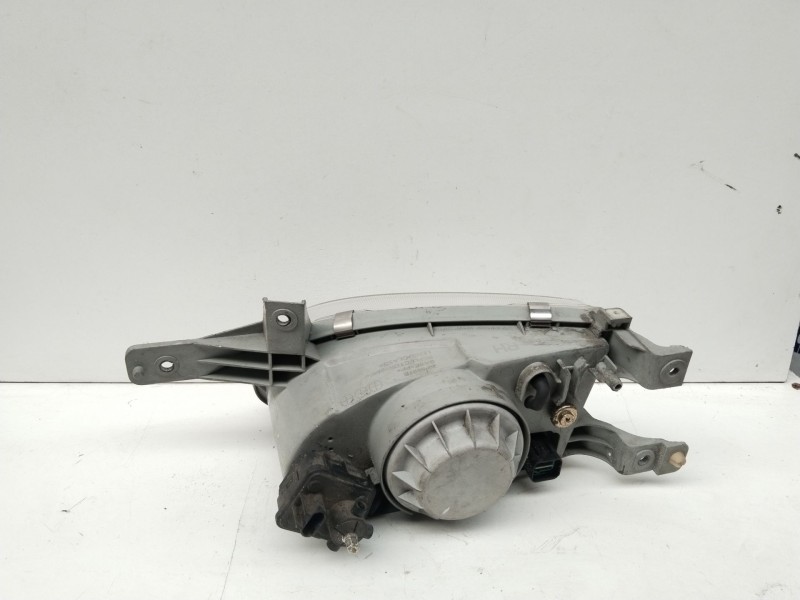 Recambio de faro derecho para hyundai accent (x3) 1.3 gls automático referencia OEM IAM 9210622060  