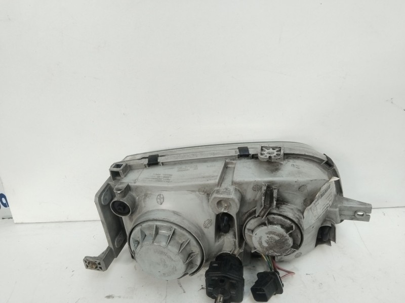 Recambio de faro izquierdo para kia joice referencia OEM IAM   