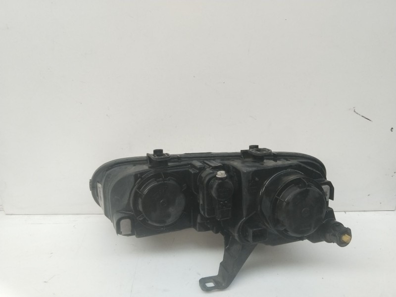 Recambio de faro derecho para mg serie 25 (rf) classic (5-ptas.) referencia OEM IAM XBC104960  