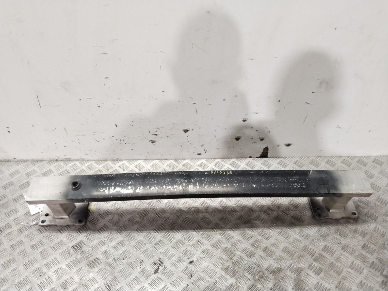 Recambio de refuerzo paragolpes delantero para peugeot 307 sw (3h) 1.6 hdi 110 referencia OEM IAM 7106F1  