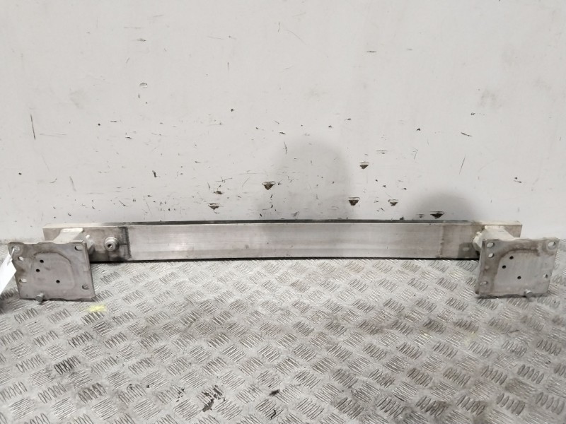 Recambio de refuerzo paragolpes delantero para peugeot 307 sw (3h) 1.6 hdi 110 referencia OEM IAM 7106F1  