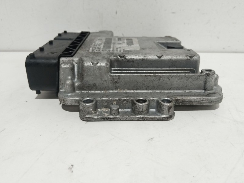Recambio de centralita motor uce para kia rio ii (jb) 1.5 crdi referencia OEM IAM 391012A615  
