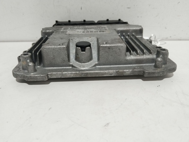 Recambio de centralita motor uce para kia rio ii (jb) 1.5 crdi referencia OEM IAM 391012A615  