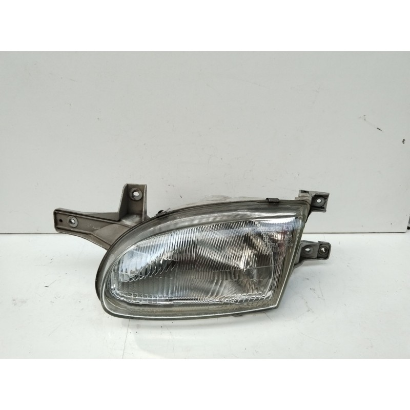 Recambio de faro izquierdo para hyundai accent (x3) 1.3 gls automático referencia OEM IAM 9210522060  