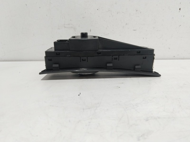 Recambio de mando luces para hyundai i40 cab bluedrive referencia OEM IAM 933003Z200  