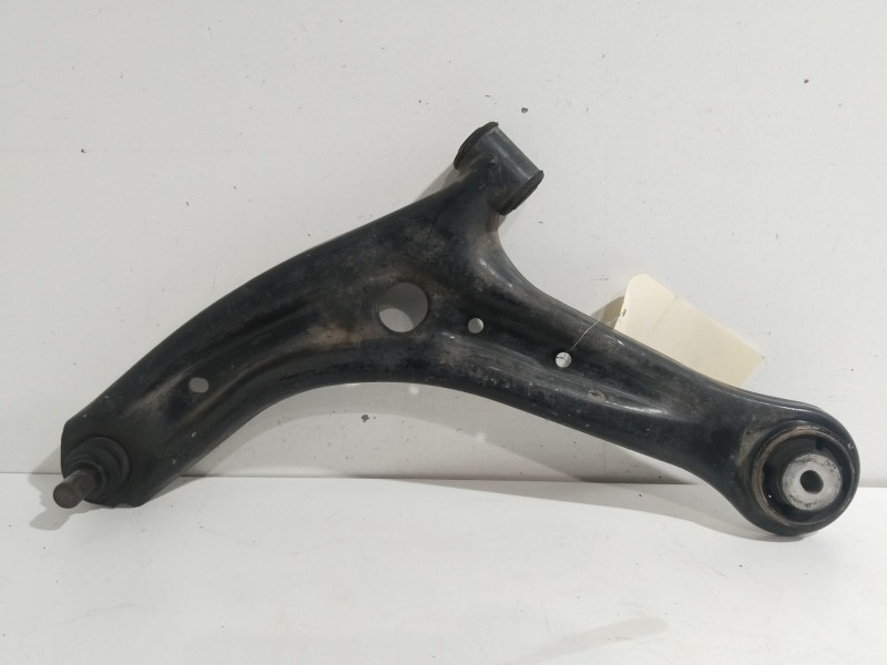 Recambio de brazo suspension inferior delantero izquierdo para ford fiesta (cb1) ghia referencia OEM IAM 1737305  