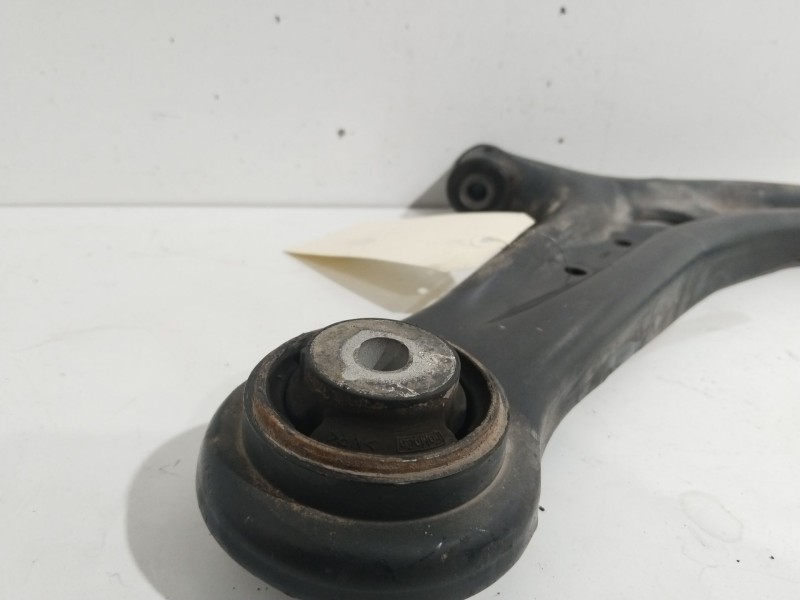 Recambio de brazo suspension inferior delantero derecho para ford fiesta (cb1) ghia referencia OEM IAM 1737309  