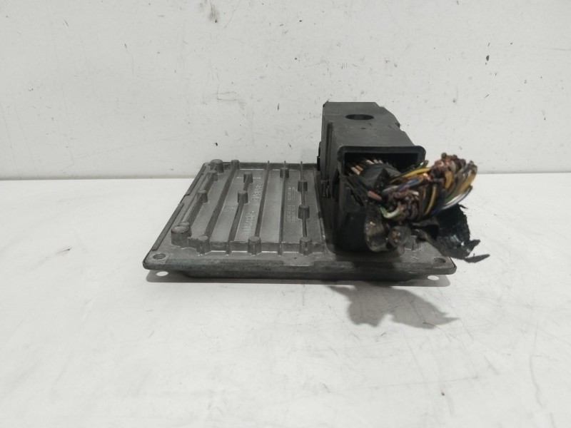 Recambio de centralita motor uce para ford fiesta (cbk) ambiente referencia OEM IAM S118107002L  2S6A12A650SH