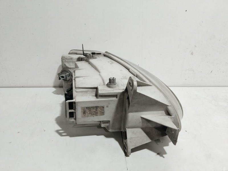 Recambio de faro derecho para peugeot 306 berlina 3/4/5 puertas (s2) 1.6 cat referencia OEM IAM   