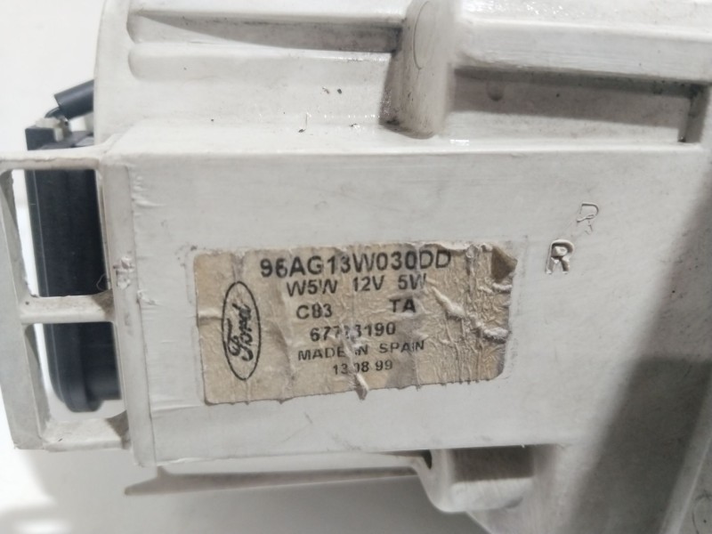 Recambio de faro derecho para peugeot 306 berlina 3/4/5 puertas (s2) 1.6 cat referencia OEM IAM   