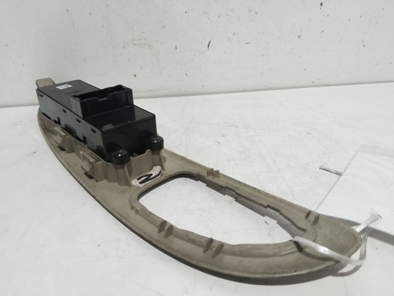 Recambio de mando elevalunas delantero izquierdo para nissan primera berlina (p12) acenta referencia OEM IAM 80961AV600  25401AV