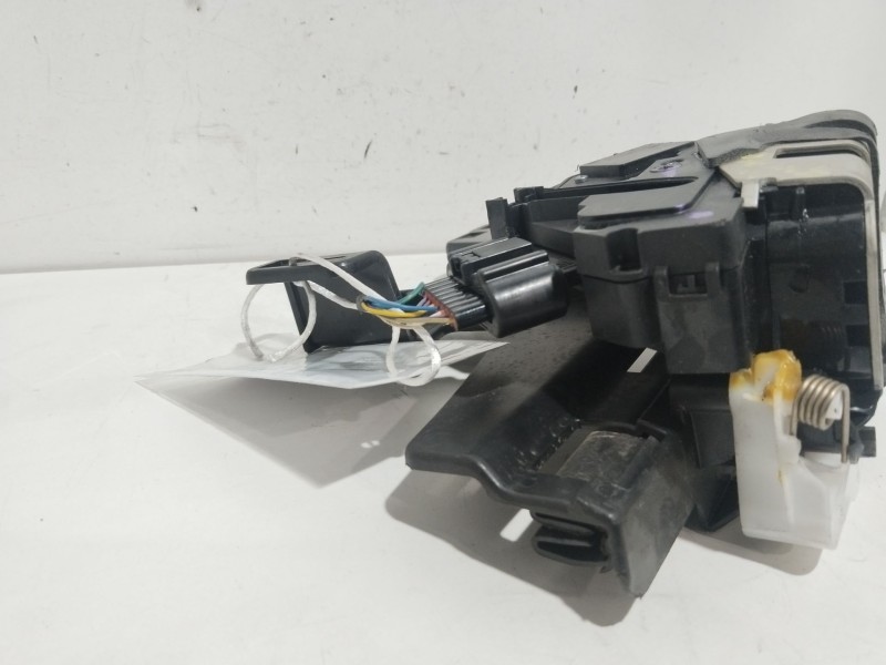 Recambio de cerradura puerta delantera derecha para ford fiesta (cb1) ambiente referencia OEM IAM 8A6AA21812BJ  