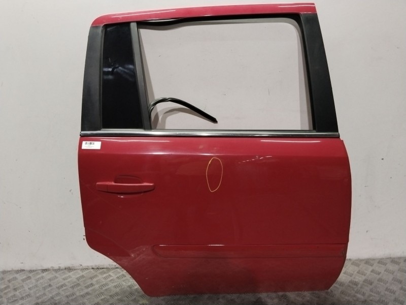 Recambio de puerta trasera derecha para opel zafira b 1.9 cdti referencia OEM IAM 13203016  ROJO