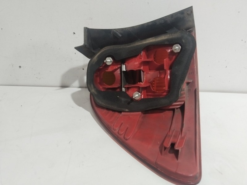 Recambio de piloto trasero derecho para bmw 3 touring (e91) 320 d referencia OEM IAM 63217160062  